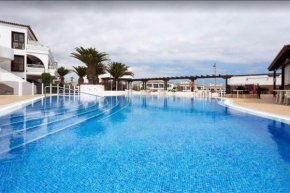 Sunrise Paradise at Amarilla Golf, Remote Work, Swimming Pool, Terrace and near the Beach, San Miguel